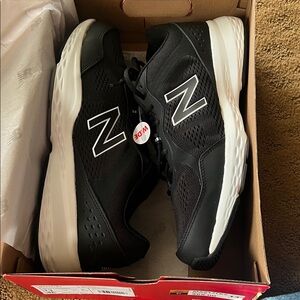 NWT New Balance Men's Black and White Sneakers